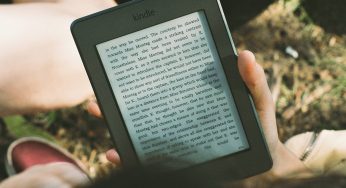Amazon dijital kitapların yayılması için Kindle bağışlayacak
