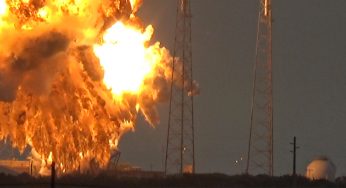 SpaceX patlamada helak olan uydu için 50 milyon dolar tazminat ödeyebilir